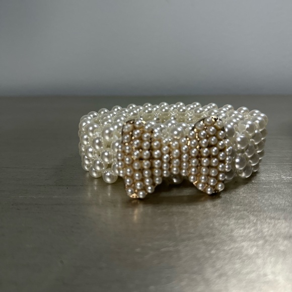 Women's Elastic Golden Pearl Bow Belt - Picture 2 of 7